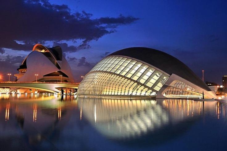 Apartamentos Ciudad De Las Artes Y Las Ciencias Walencja Zewnętrze zdjęcie